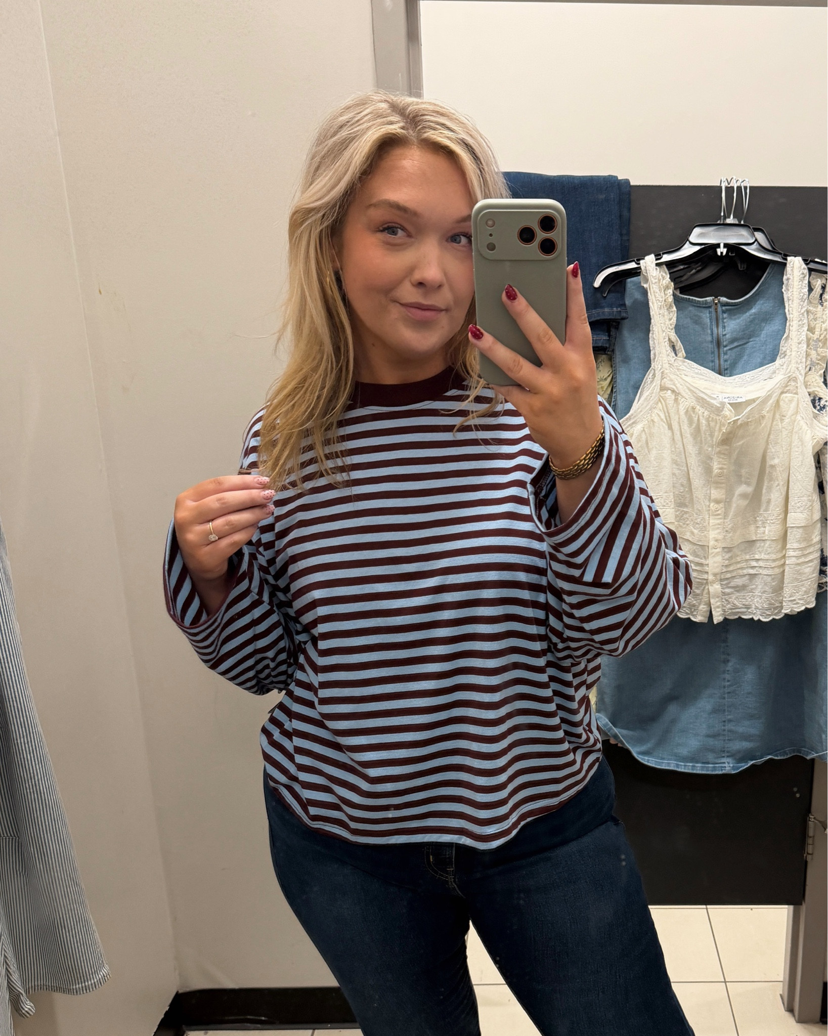 The top went home with me 💙💙💙

#LTKSaleAlert #LTKPlusSize