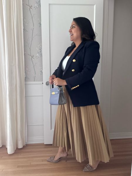 One of my faveorite outfits recently. A classic navy blazer and this cotton pleated midi skirt. 

#LTKWorkwear #LTKOver40 #LTKStyleTip