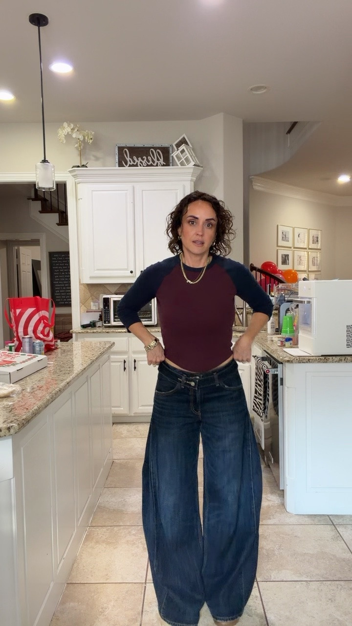 S @Aritzia top 
2 @Zara jeans

#LTKdayinmylife #LTKgrwm #LTKootd