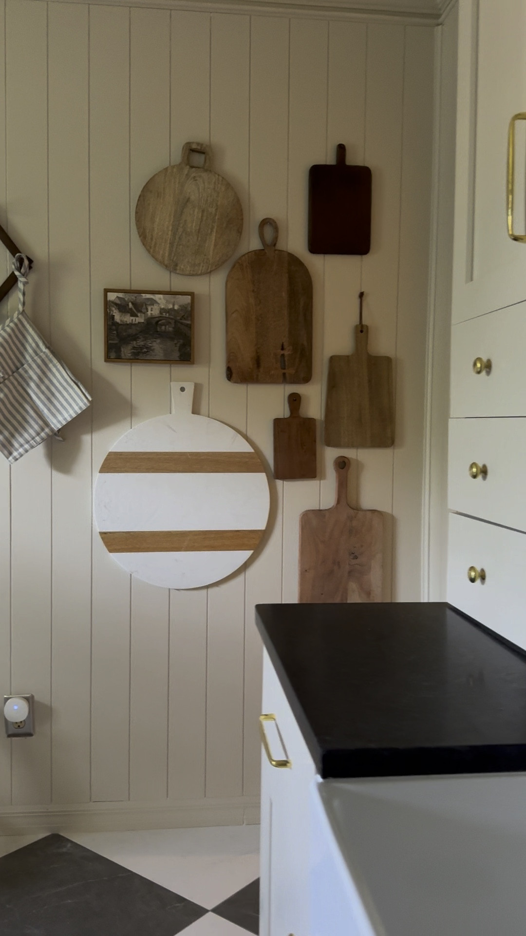 Butlers pantry details
Cutting board wall
Utility sink
Pantry sink
Farm sink
Apron sink
Home decor
Neutral decor




#LTKHome