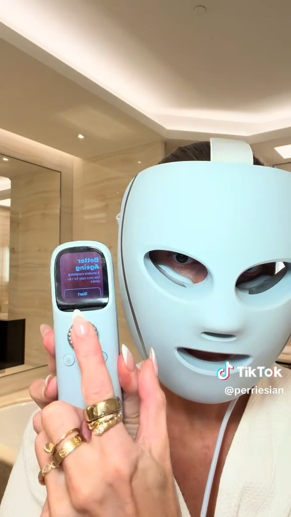 Highly recommend having a little dance while you’ve got your Shark mask on 🤣🤣

#LTKeurope #LTKbeauty #LTKuk