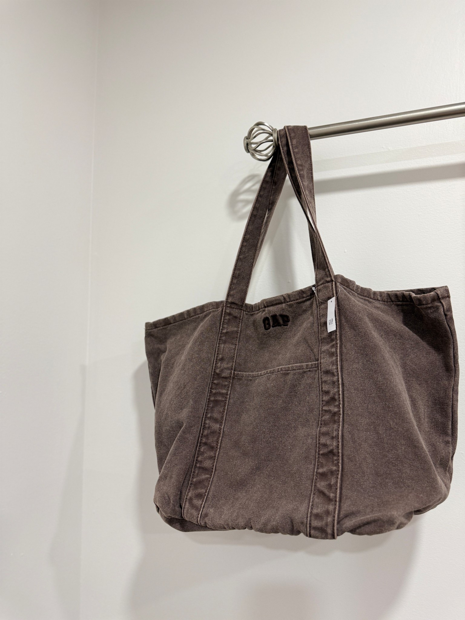 I went from wanting designer to wanting GAP handbags 😅🤍 and I loveeeee!! Lots of colors to choose from! 

#LTKSaleAlert #LTKgrwm #LTKmomlife