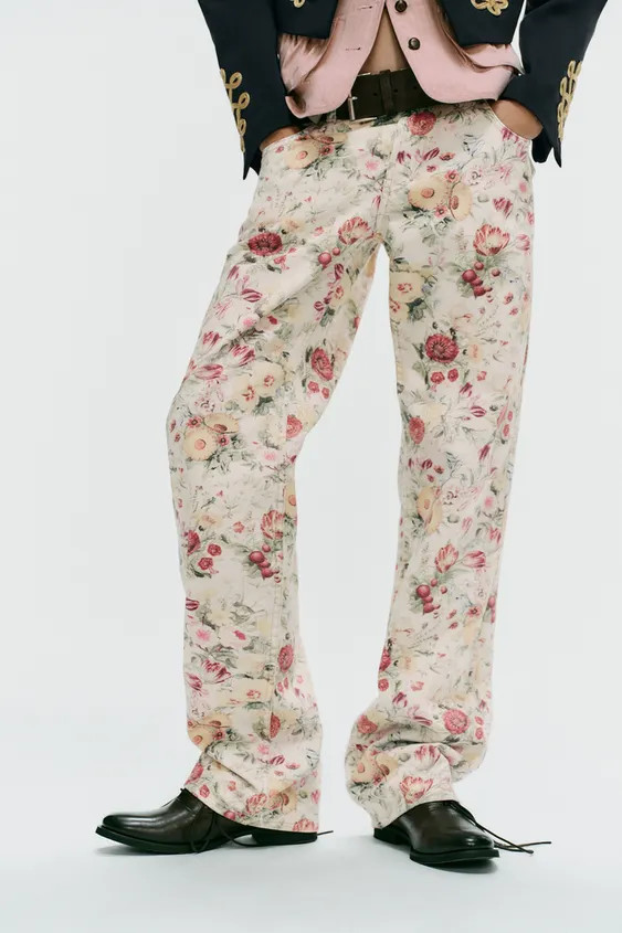 Model height: 176 cmMID-WAIST - STRAIGHTPrinted mid-waist jeans with belt loops. Featuring front ... | Zara IT
