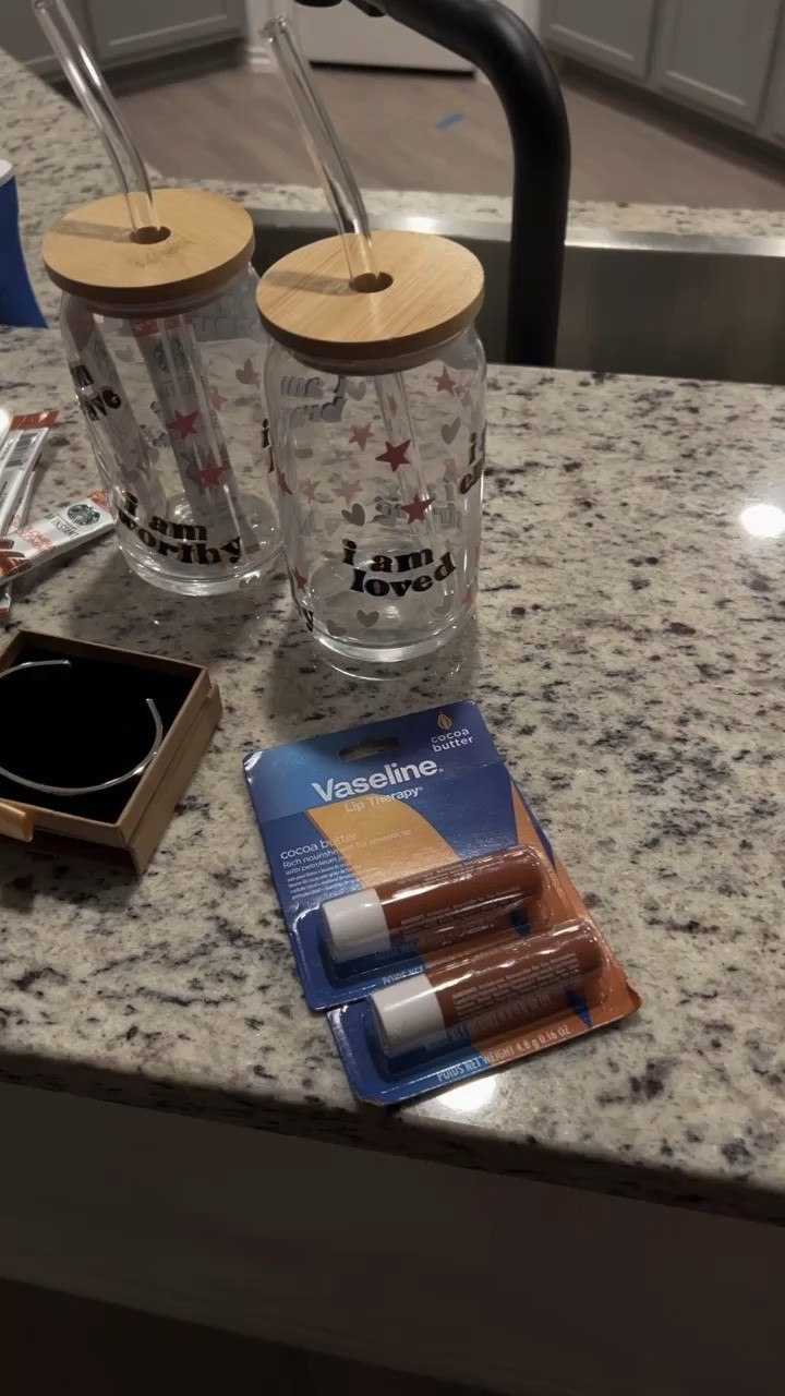 Gifts for teachers/daycare/babysitters/etc. 😍❄️

#LTKGiftGuide #LTKSeasonal #LTKHoliday