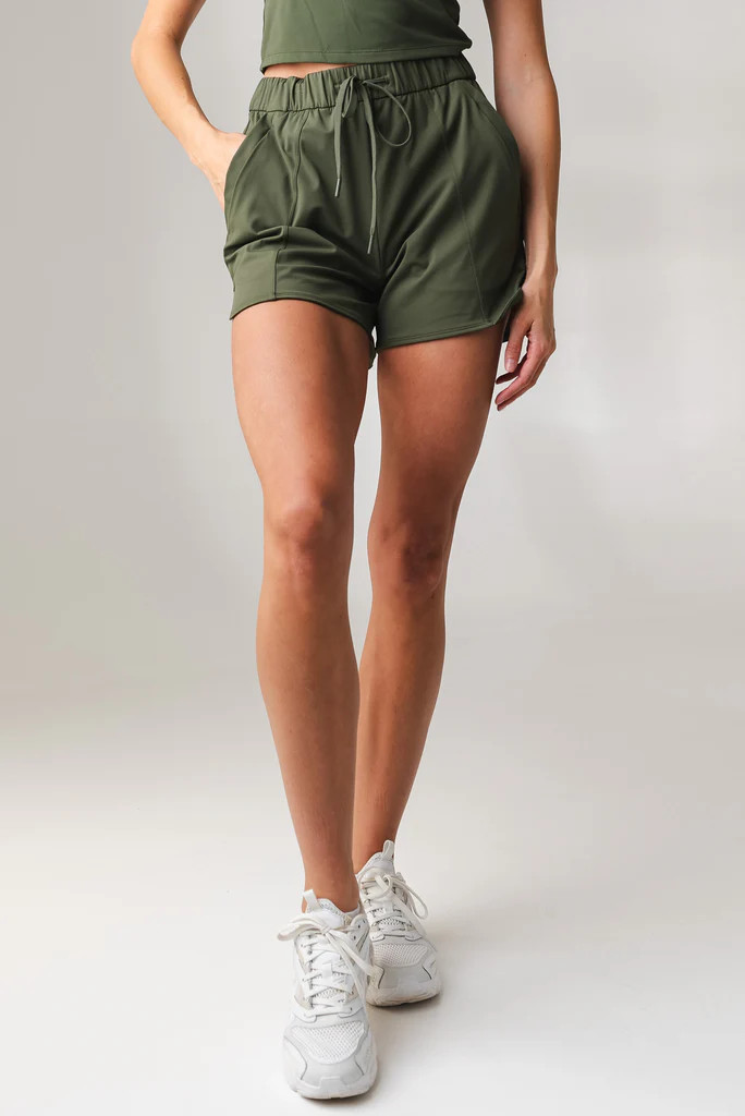Vitality Nomad® Short - Olive | Vitality
