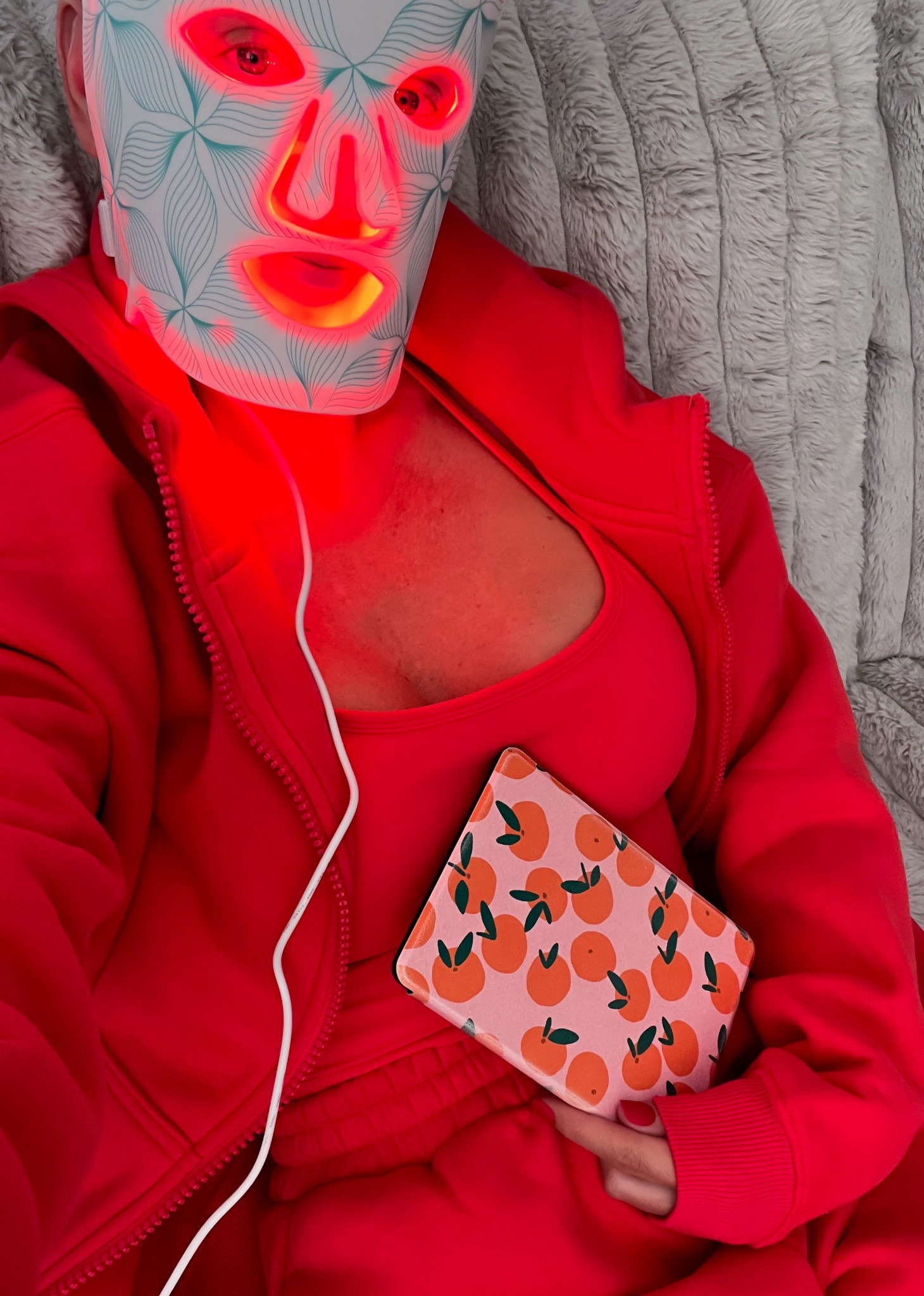 This hibiscus red Comfrt set is EVERYTHING!
10/10 

#LTKActive #LTKOver40 #LTKootd