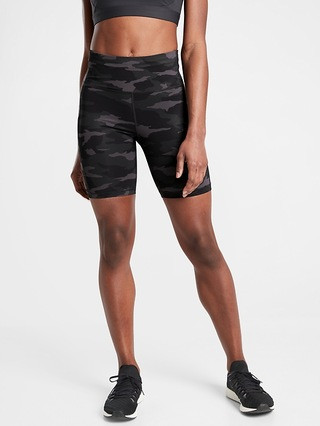 Ultimate Stash Pocket Camo 7" Short | Athleta
