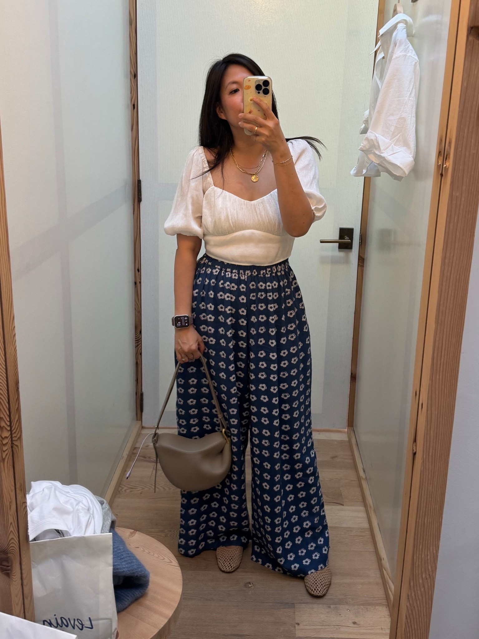 puff sleeve corset top with wide legged pants (daughters of India)

#LTKgrwm #LTKootd #LTKdayinmylife
