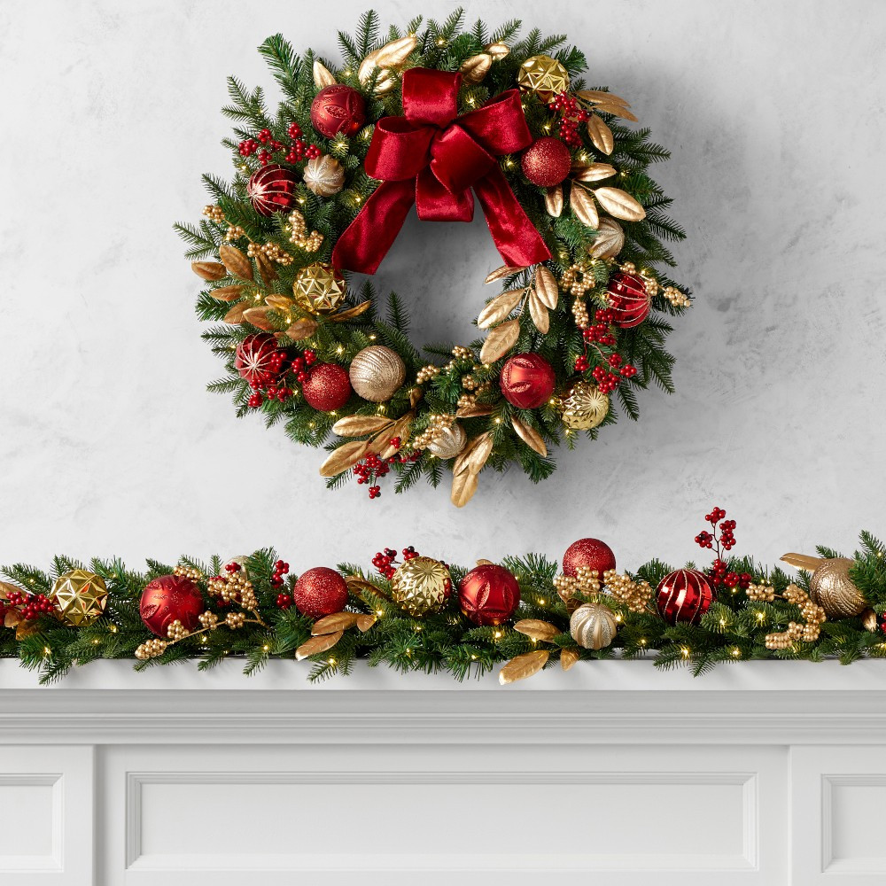 'Twas the Night Before Christmas UV Protected Pre-Lit Faux Wreath & Garland | Williams-Sonoma