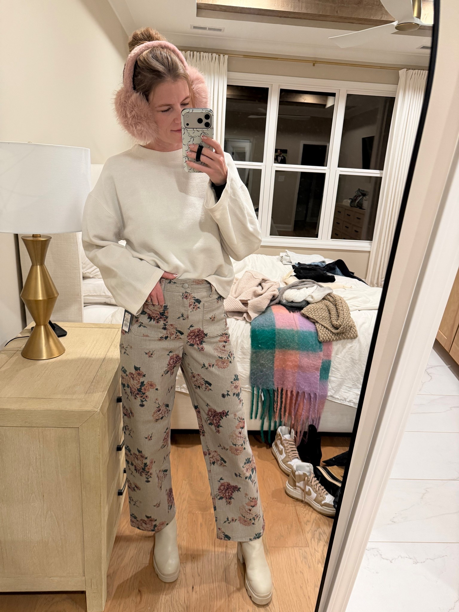 $35 target flower jeans absolutely obsessed! 

Women’s clothing pants