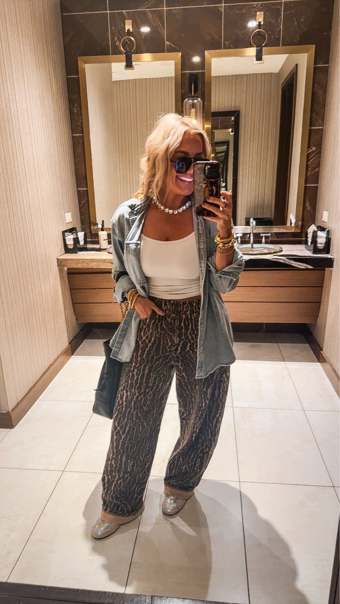 Yesterdays casual lunch out on the town outfit , pants are so comfy size small
