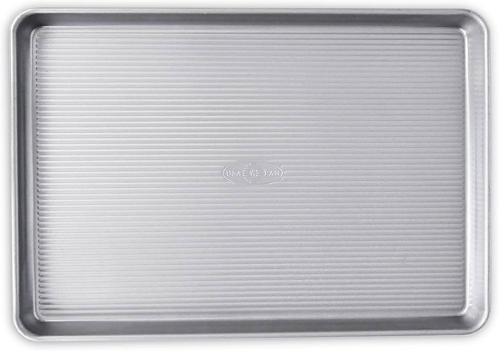 USA Pan Bakeware Half Sheet Pan, Warp Resistant Nonstick Baking Pan, Made in the USA from Alumini... | Amazon (US)