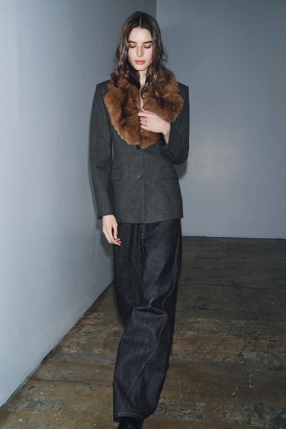 FITTED BLAZER WITH FAUX FUR COLLAR ZW COLLECTION | Zara US