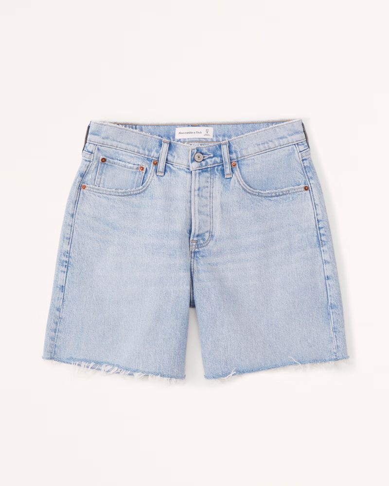 Curve Love Low Rise 7 Inch Dad Shorts | Abercrombie & Fitch (US)