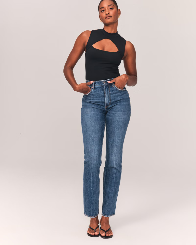 Curve Love 90s Ultra High Rise Straight Jeans | Abercrombie & Fitch (US)