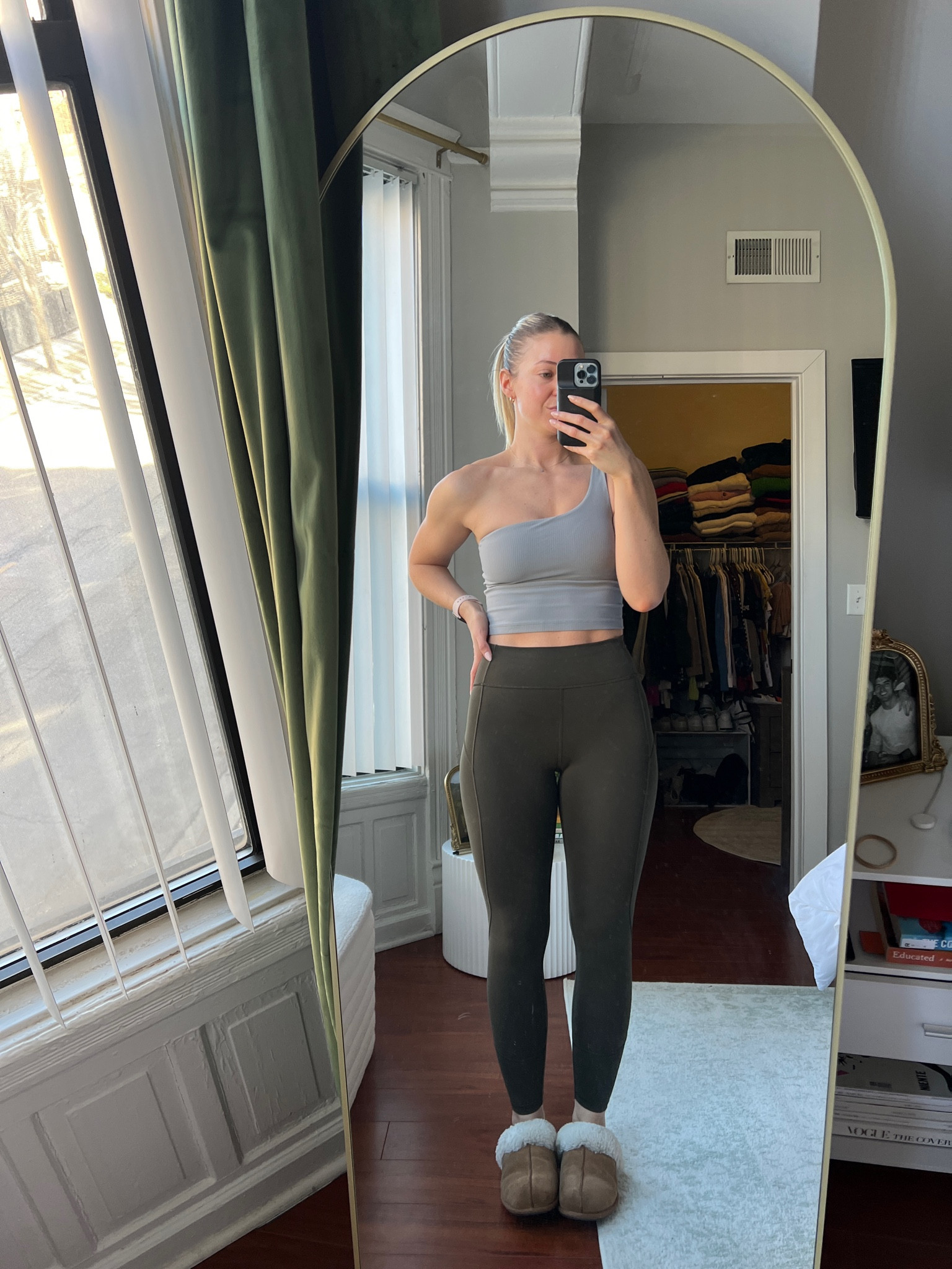 Gym outfit of the day 💚 

This is one of my favorite tanks! It was super soft and secure for being a one strap. I’m wearing a size 6 and a size 4 in leggings 

#LTKfindsunder100 #LTKfitness