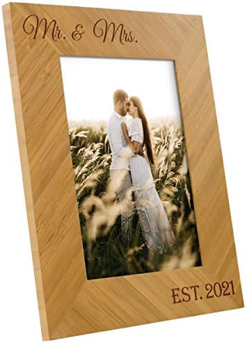 Plaquemaker Rustic Bamboo Mr & Mrs Established 2021 Wedding Frame - A Great Gift for The Newlywed... | Amazon (US)
