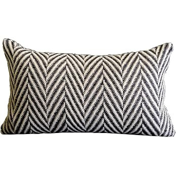 vctops Boho Throw Pillow Cover Black and White Knitted Woven Pillow Cushion Cover Arrow Knit Deco... | Amazon (US)
