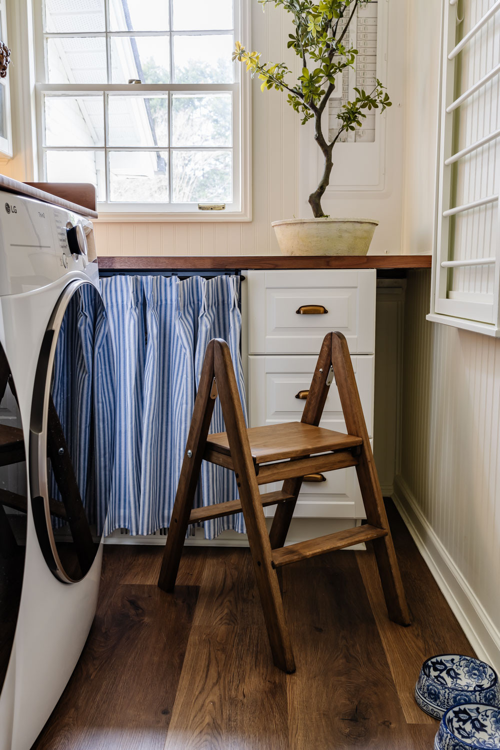Stool, ladder, steps, laundry room

#LTKHome