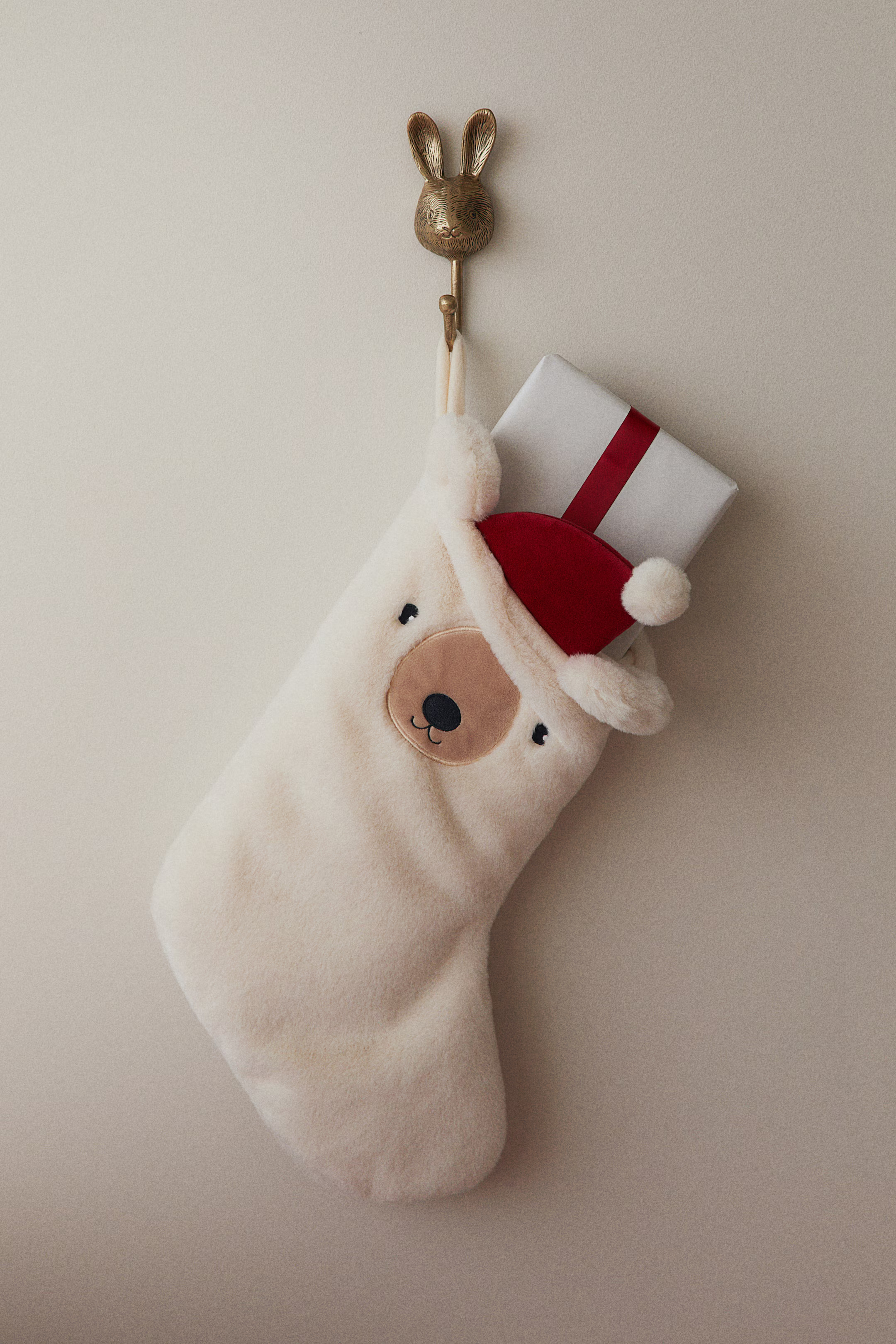 Pile Christmas Stocking | H&M (US + CA)