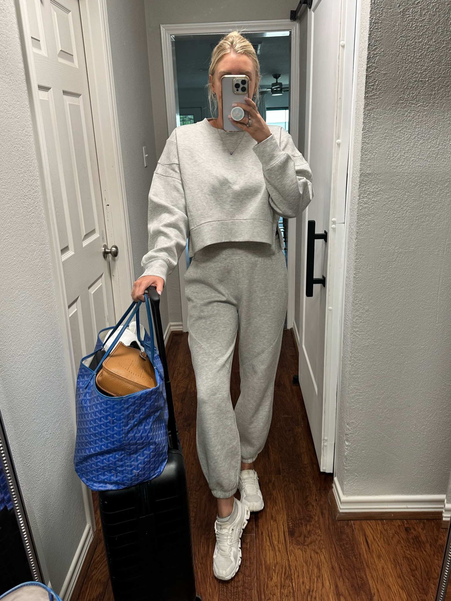 My fav travel outfit 

#LTKstyletip #LTKSeasonal #LTKtravel