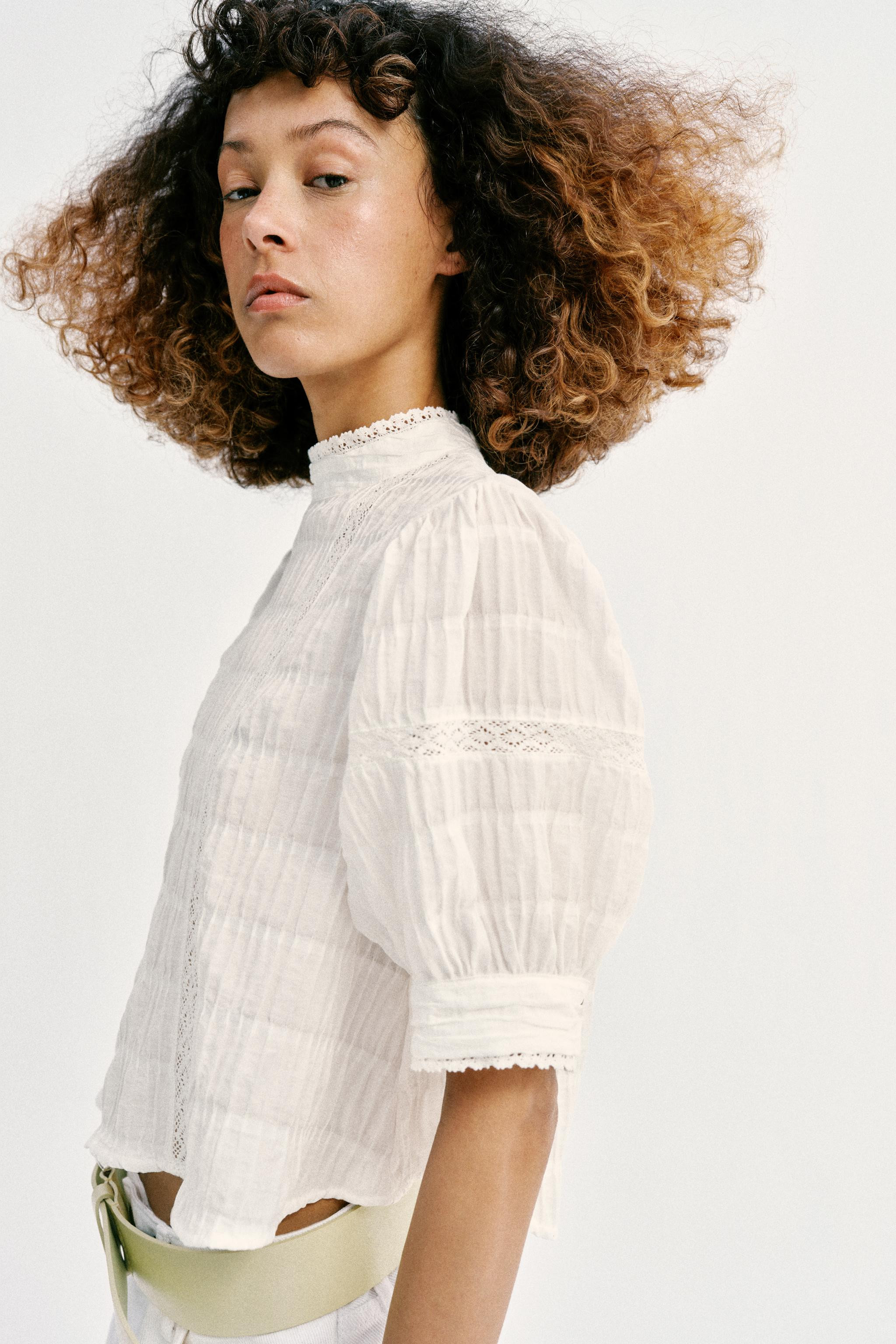 INSERT BALLOON SLEEVE SHIRT | Zara US