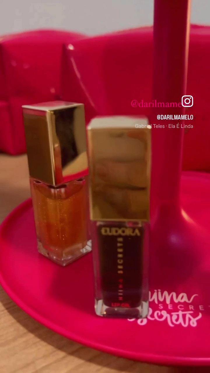 Lip Oil Shine Flowers 
Niina Secrets 7ml

Trazendo o brilho das rosas raras, o Lip Oil Niina Secrets promove nutrição, conforto e proteção aos lábios.

#LTKbrasil