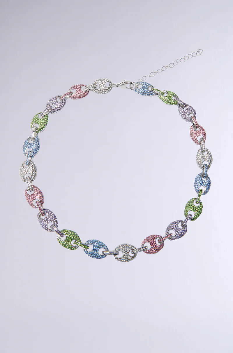 HE LOVES ME NECKLACE | AKIRA