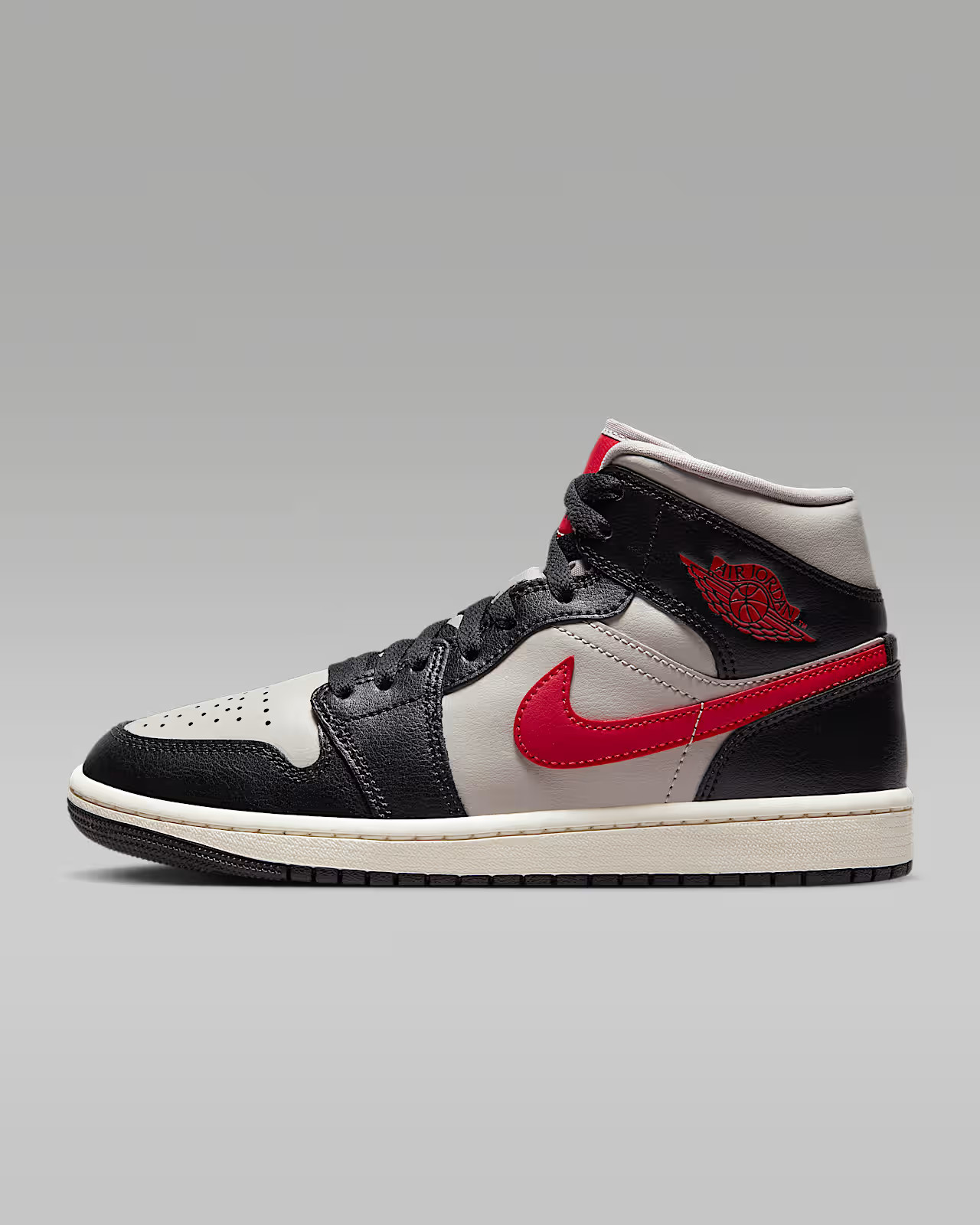 Air Jordan 1 Mid | Nike (US)