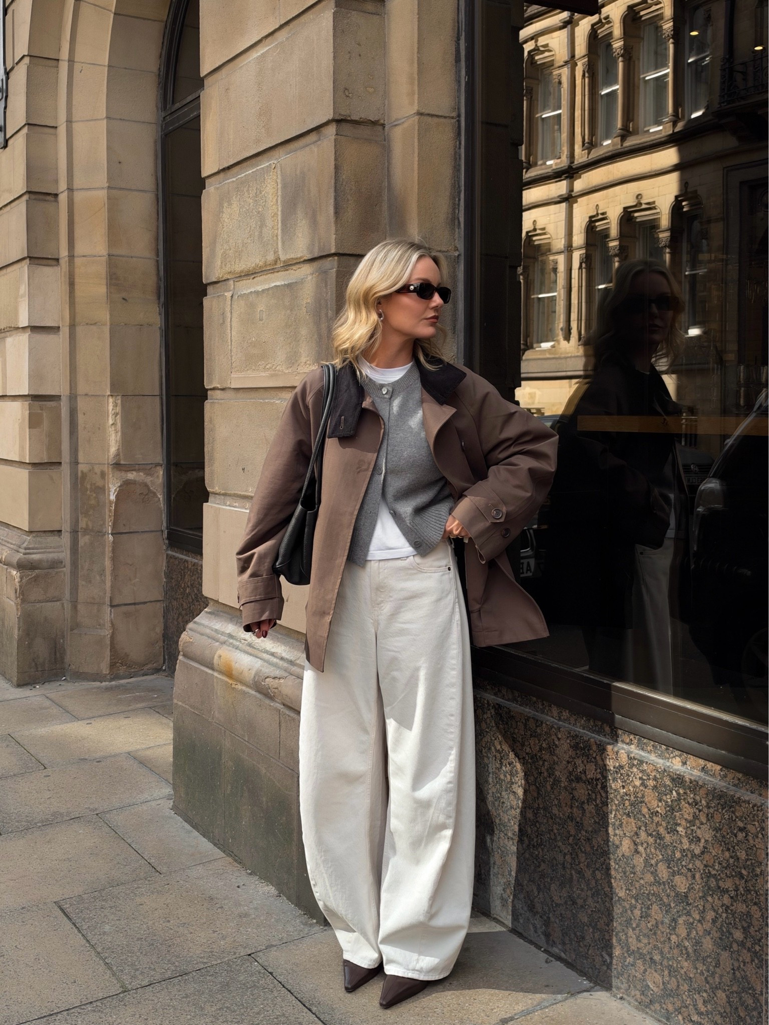 We love a sunny autumn day in the city 🍂 
.
.
.
autumn style, autumn outfits, outfit inspo, manchester