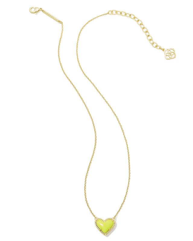 Ari Heart Gold Short Pendant Necklace in Chartreuse Magnesite | Kendra Scott