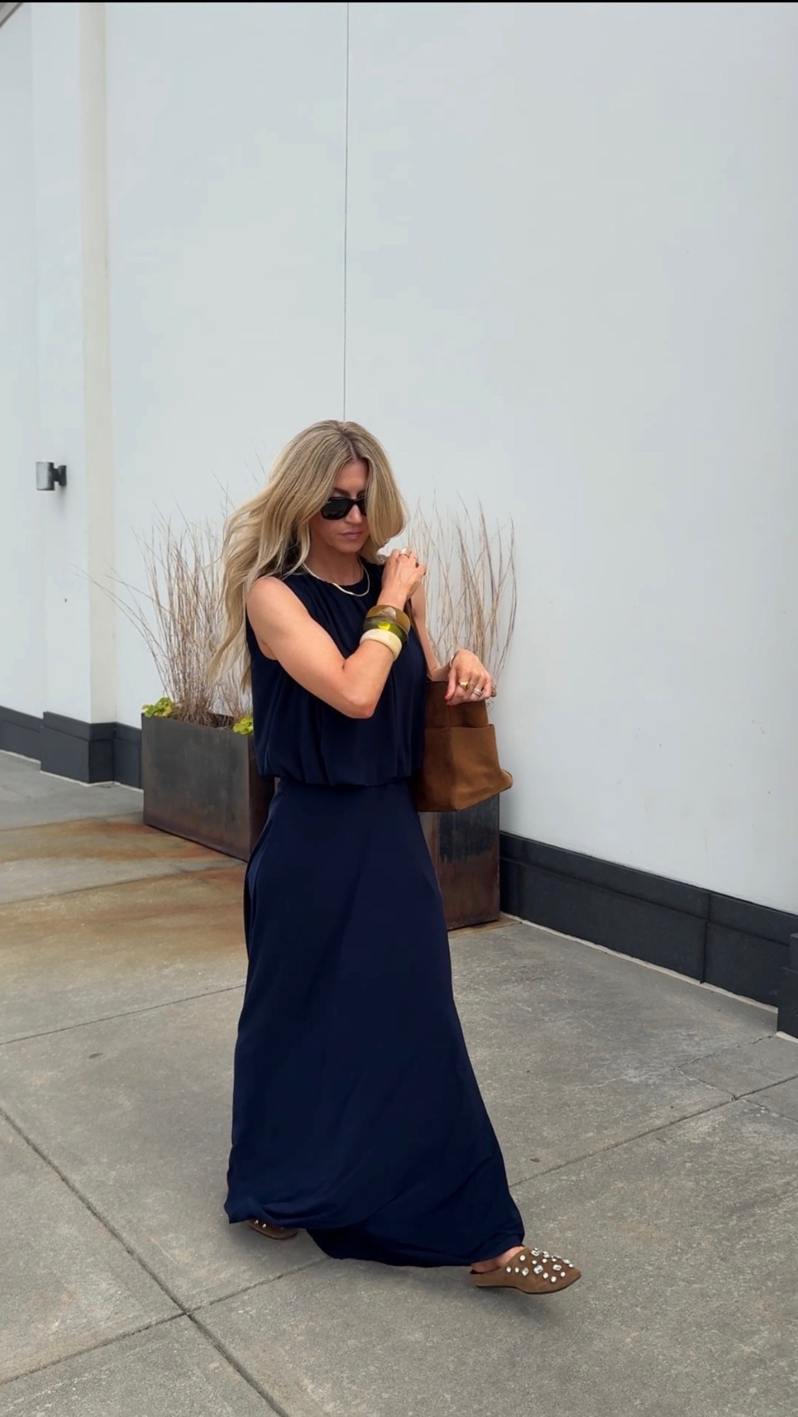 Navy maxi set! 
Top: wearing size small
Skirt: wearing size XS

#LTKgrwm #LTKSeasonal #LTKootd