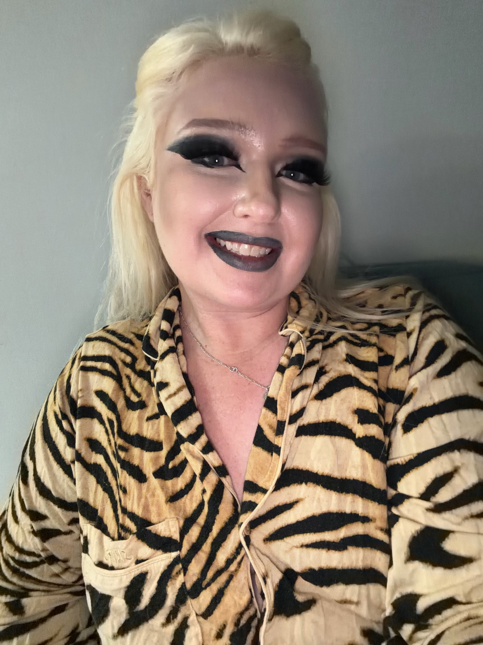 20 hours in this makeup and it’s still perfect!

#LTKmomlife