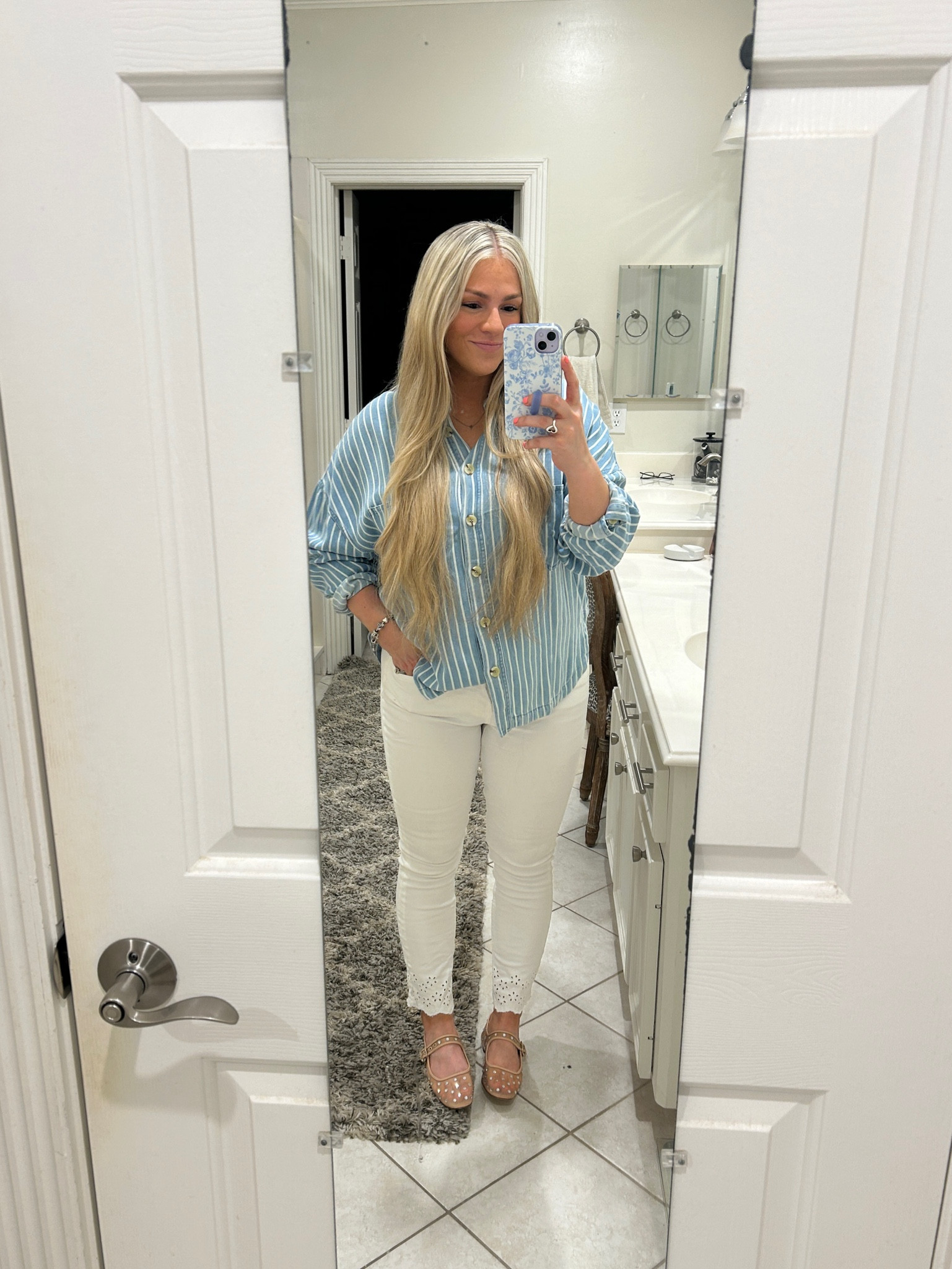 Chambray shirt - small - just restocked!!
Jeans are old - linked similar 
Sparkly flats are SO cute. TTS. I also linked similar lookalike.


#LTKFindsUnder100 #LTKShoeCrush #LTKOver40