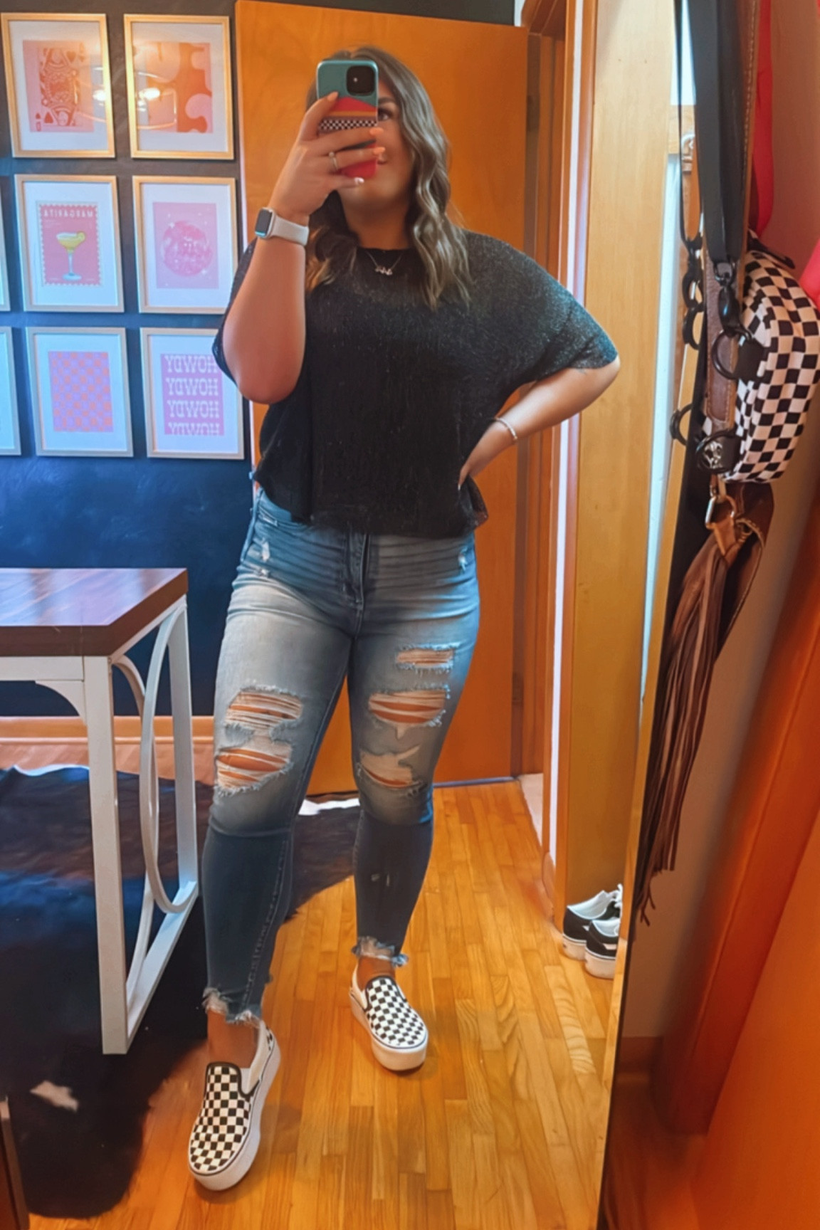 Medium top 
29 jeans 

#LTKBeauty #LTKMidsize #LTKShoeCrush