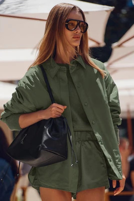 ALO | Socialite Shacket Jacket in Bamboo Green, Size: Large | Alo Yoga