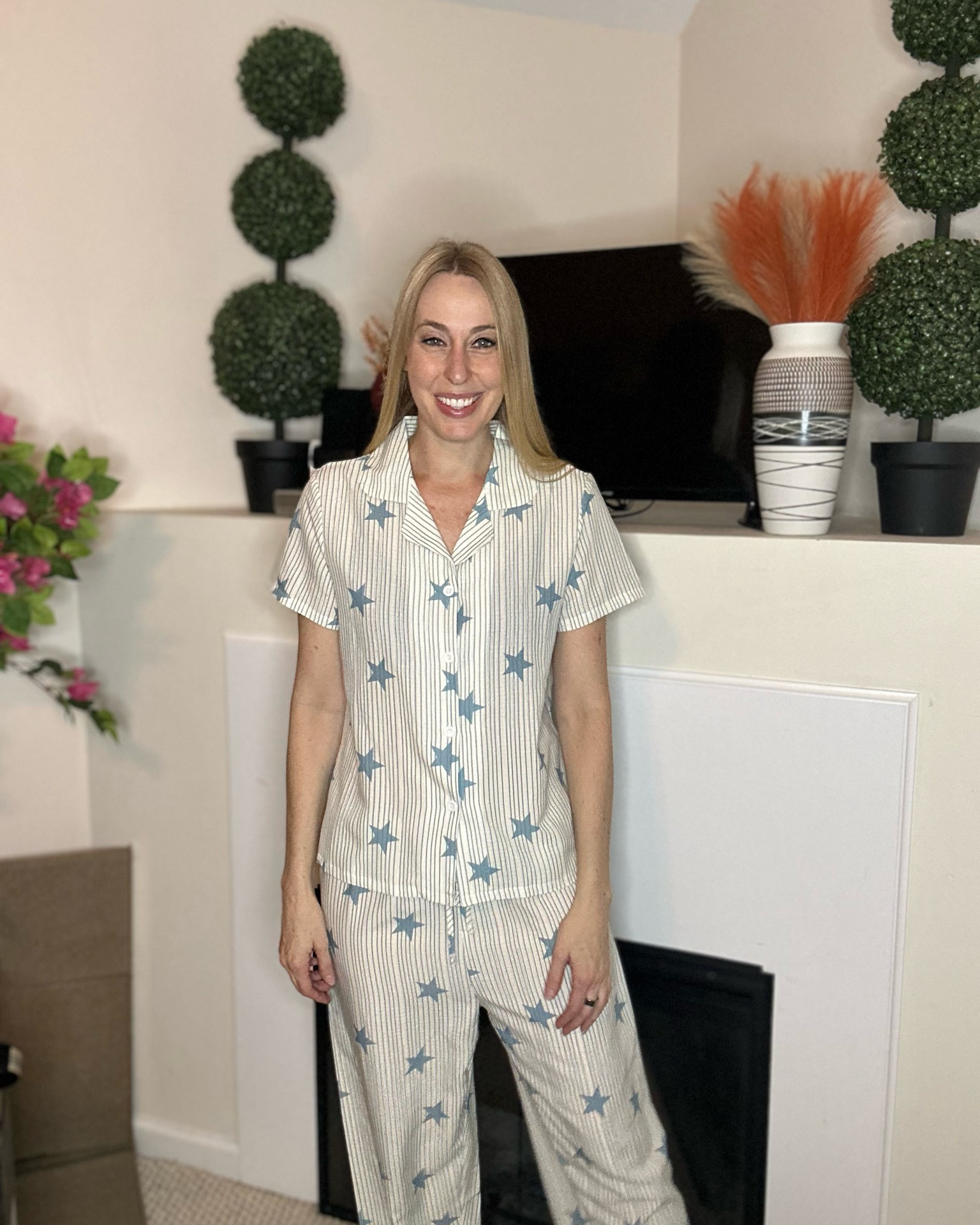Cozy star pajamas 
🤍 comfortable and cute 
🤍 loose fitting and great for lounging in
🤍 fits true to size, wearing size small and I am 5’10”
🤍 Amazon fashion under 50 find

#LTKTall