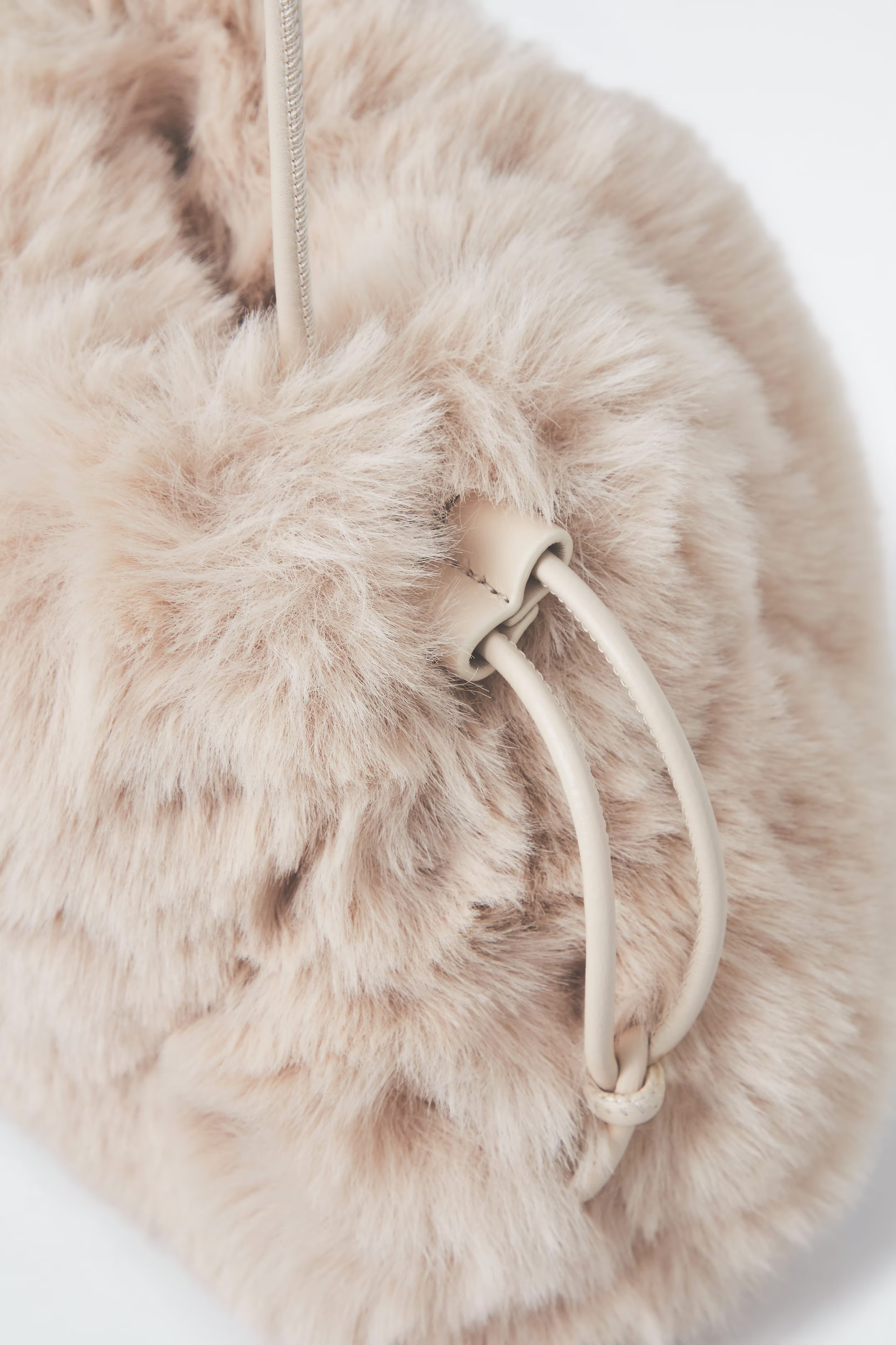 CAVATELLI MINI CLUTCH BAG - FAUX FUR - OFF-WHITE | COS | COS (AU)