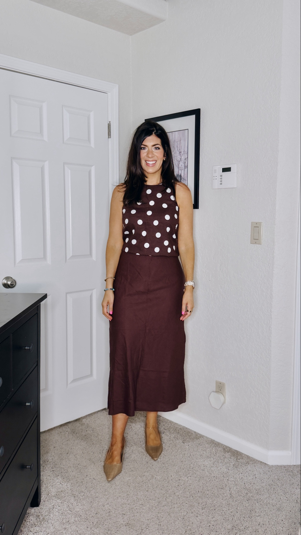 In a medium
Polka dot top
Medium linen a line slip skirt


#LTKTall #LTKWorkwear #LTKSaleAlert