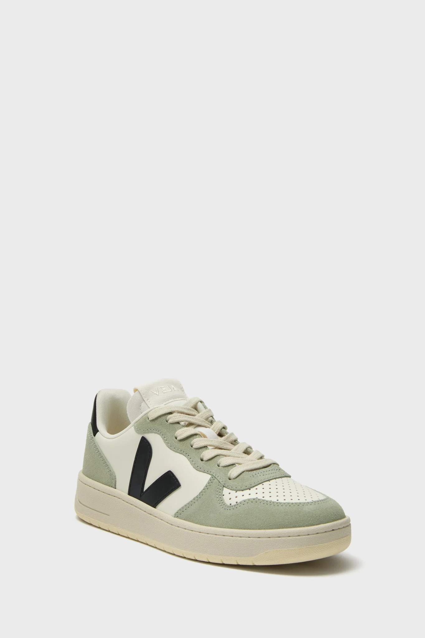 Pure Black Clay V-10 Sneakers | Tuckernuck (US)
