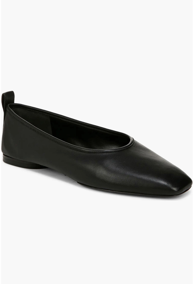 The perfect flats for fall, lots of color options, size down 1/2 size 

 #LTKSeasonal #LTKWorkwear #LTKShoeCrush
