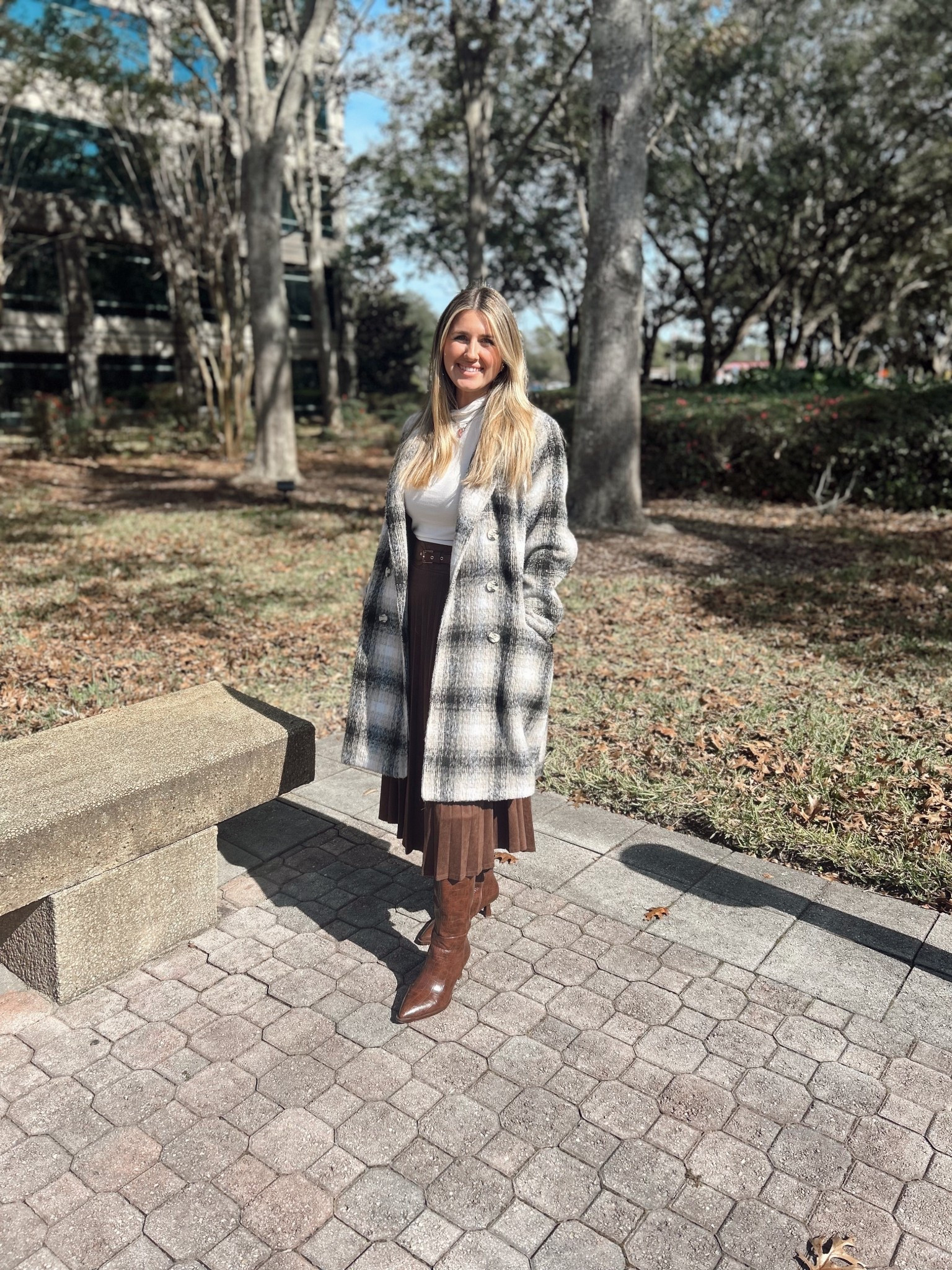 Styled the fit around my boots 🤪

#LTKootd #LTKWorkwear #LTKmomlife