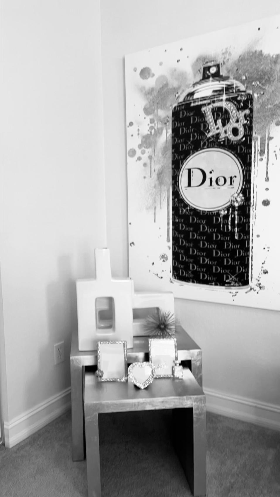 Your style is your story, make it unforgettable with art and accessories! 

 

#LTKWatchNow #LTKHome #LTKStyleTip