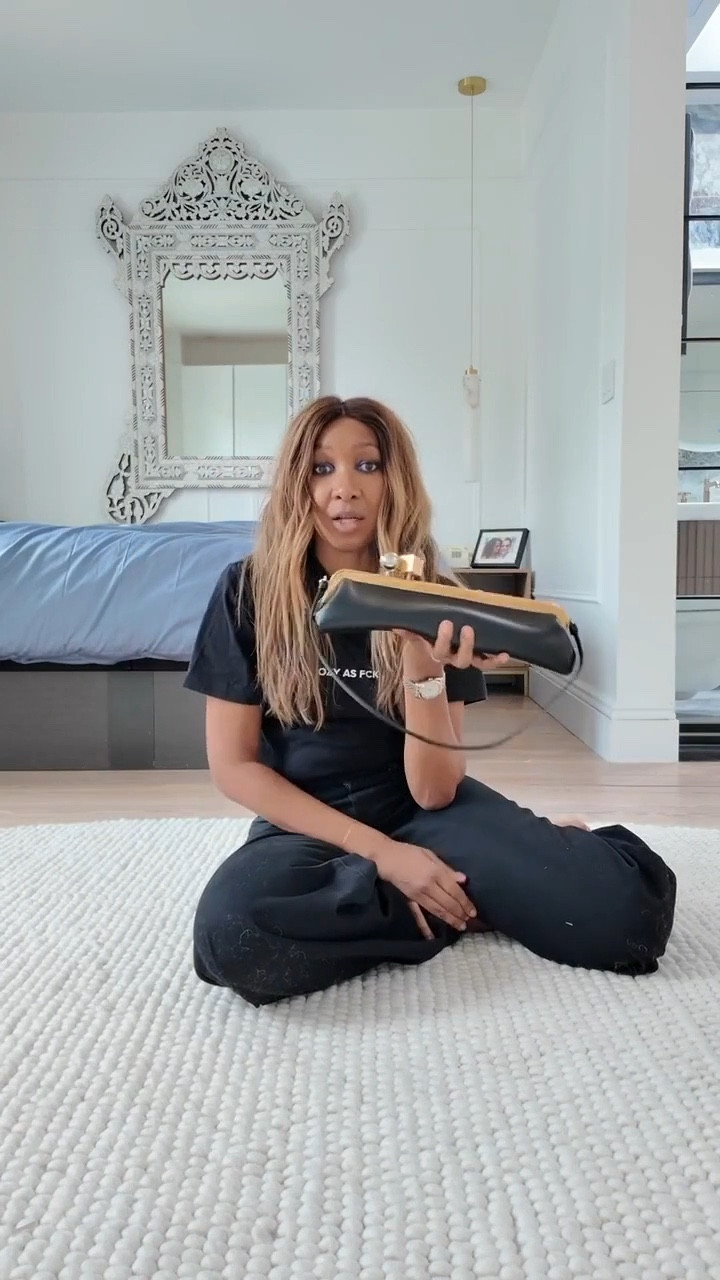 The black bags I use in spring 