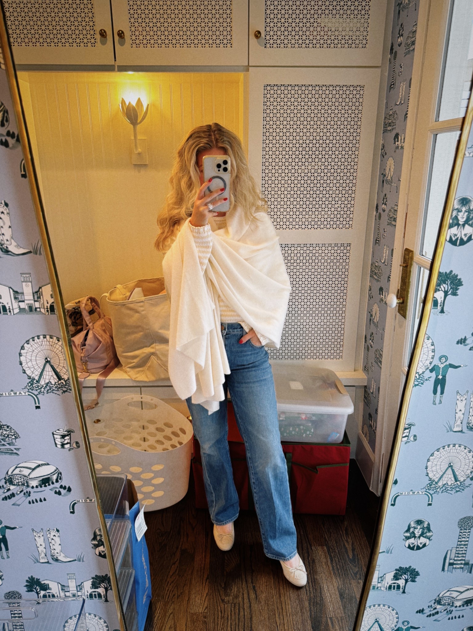 Saturday outfit with an oversized wrap!