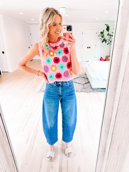 How cute are these curvy way high jeans from Everlane? 

Everlane denim / slide sandal / summer outfit / classic style 

#LTKFindsUnder100 #LTKFindsUnder50