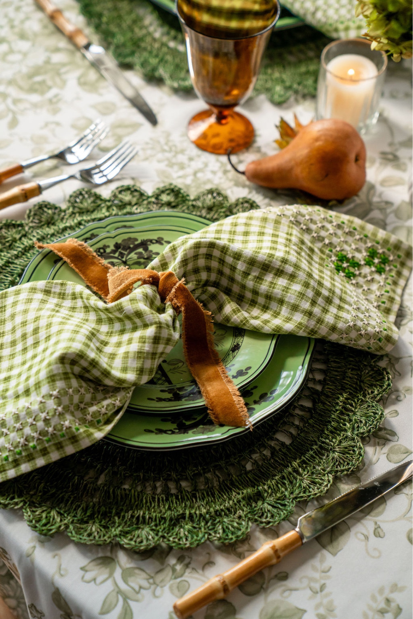 Set a warm and welcoming Fall table to celebrate special moments with your loved ones!
#autumntable #falltable #falltablescape
#autumnparty #autumntablescape #harvesttable #fallcelebration

#LTKhome #LTKSeasonal #LTKFind