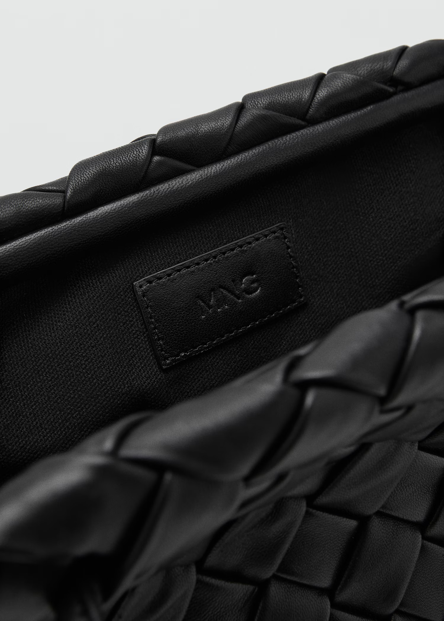 Braided leather shoulder bag - Women | MANGO USA | Mango (US/MX/AU)