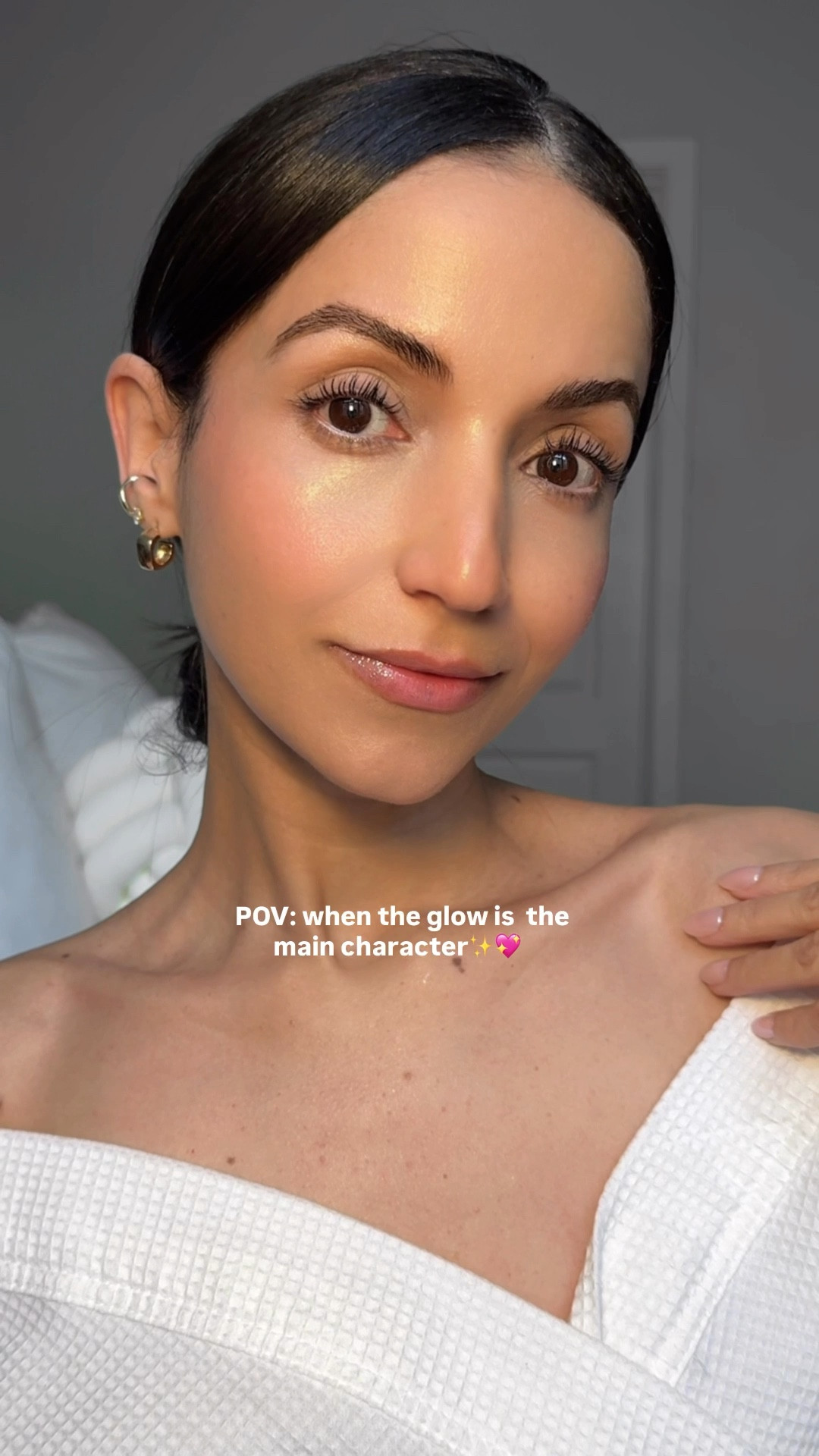 Forever a glowy skin kind of girl ✨ 💫 
@politesociety 

#LTKootd #LTKBeauty