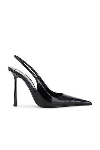 Saint Laurent Casanova Pump in Nero - Black. Size 38.5 (also in 40). | FWRD 